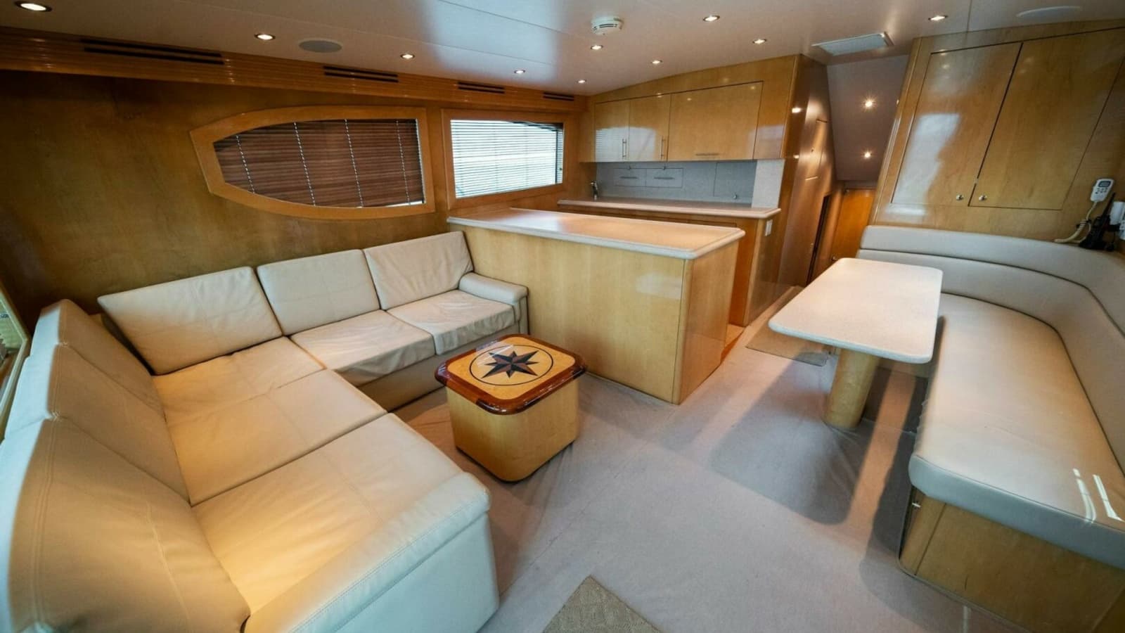 2003 Hatteras 54 Convertible - Photo 6
