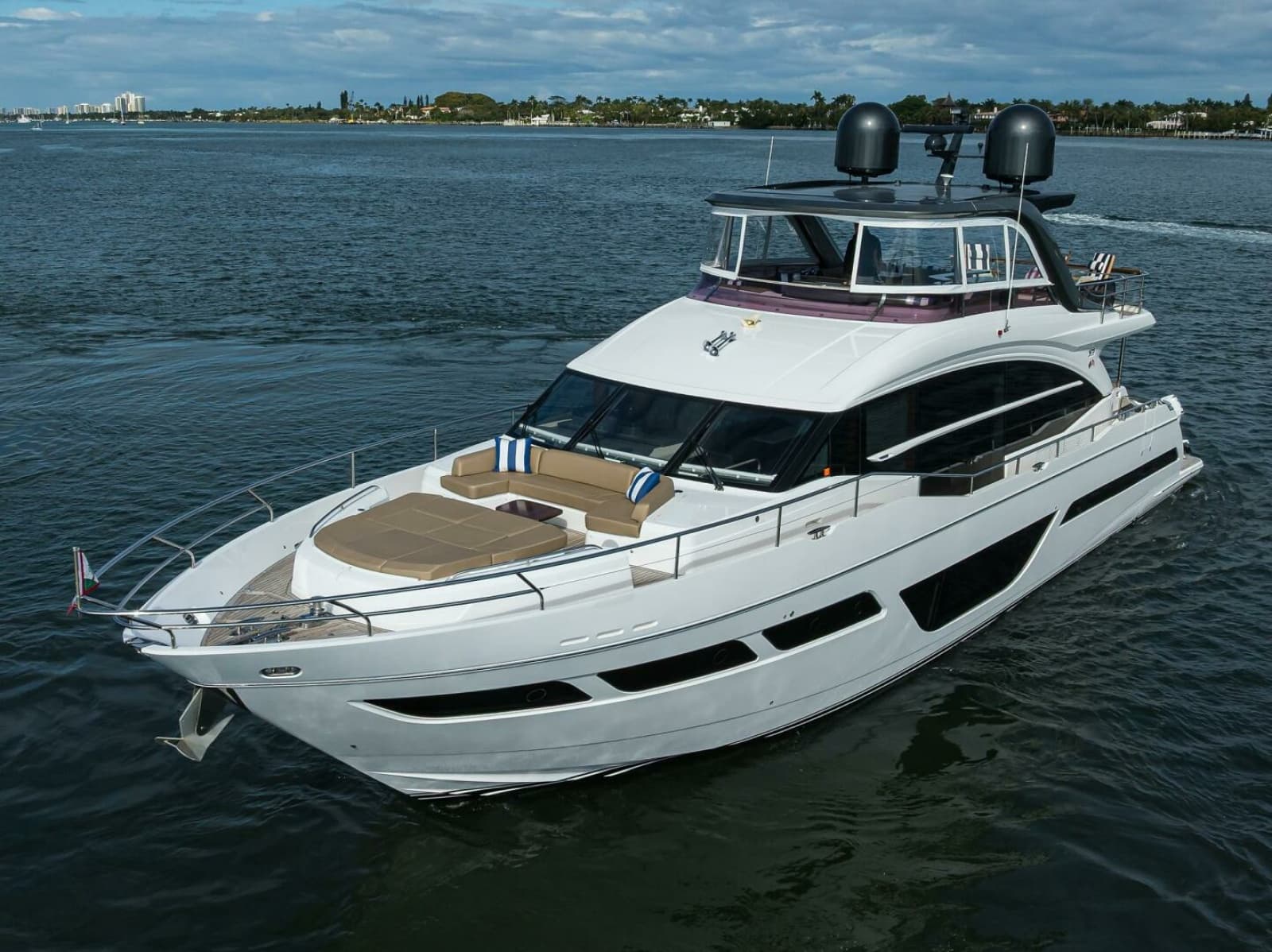 2021 Princess Y78 - Photo 87