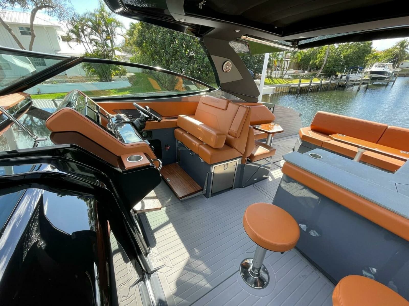 2023 Cruisers Yachts 38 GLS - Photo 40
