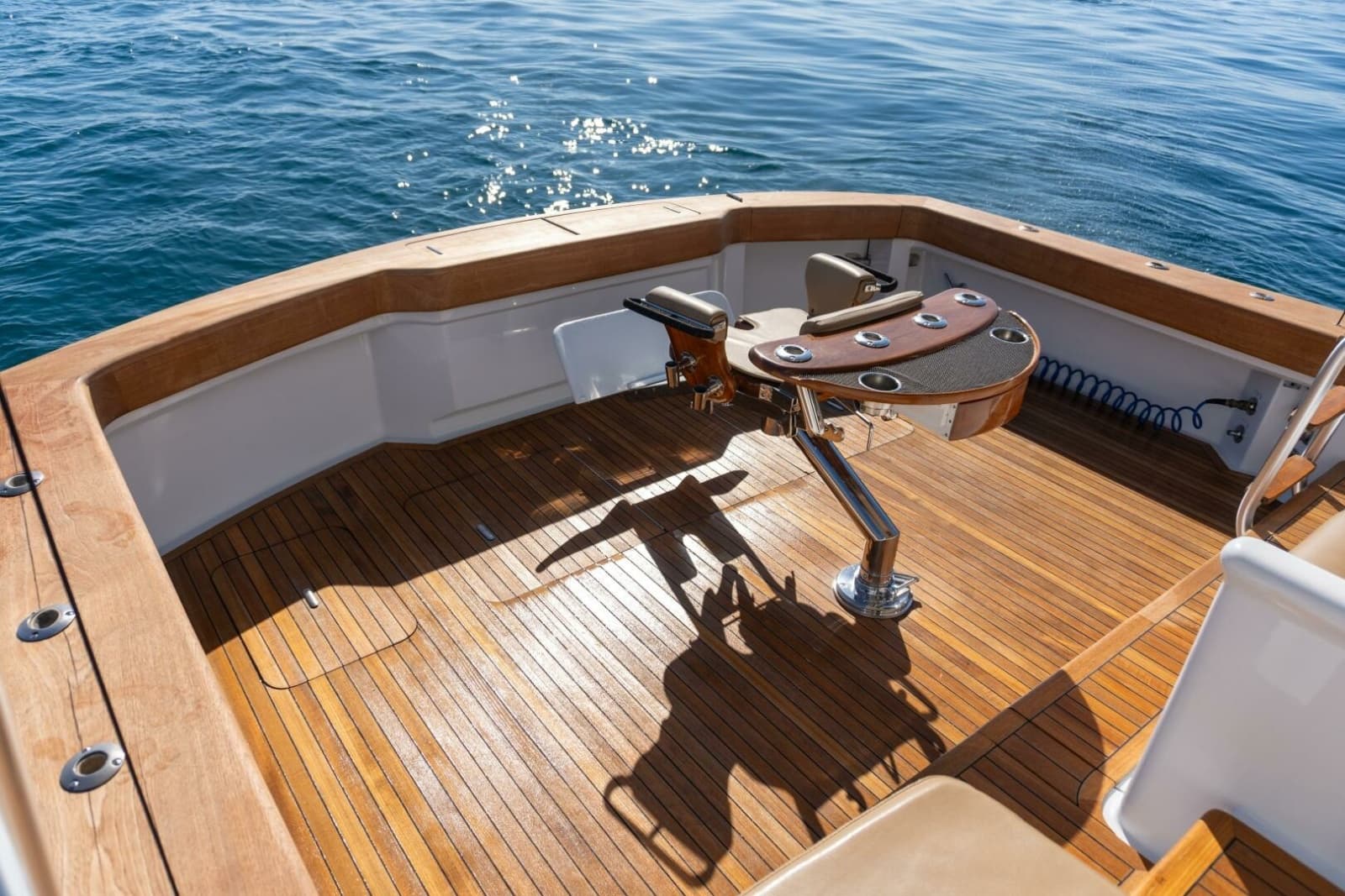 2001 Hatteras 60 Convertible - Photo 36