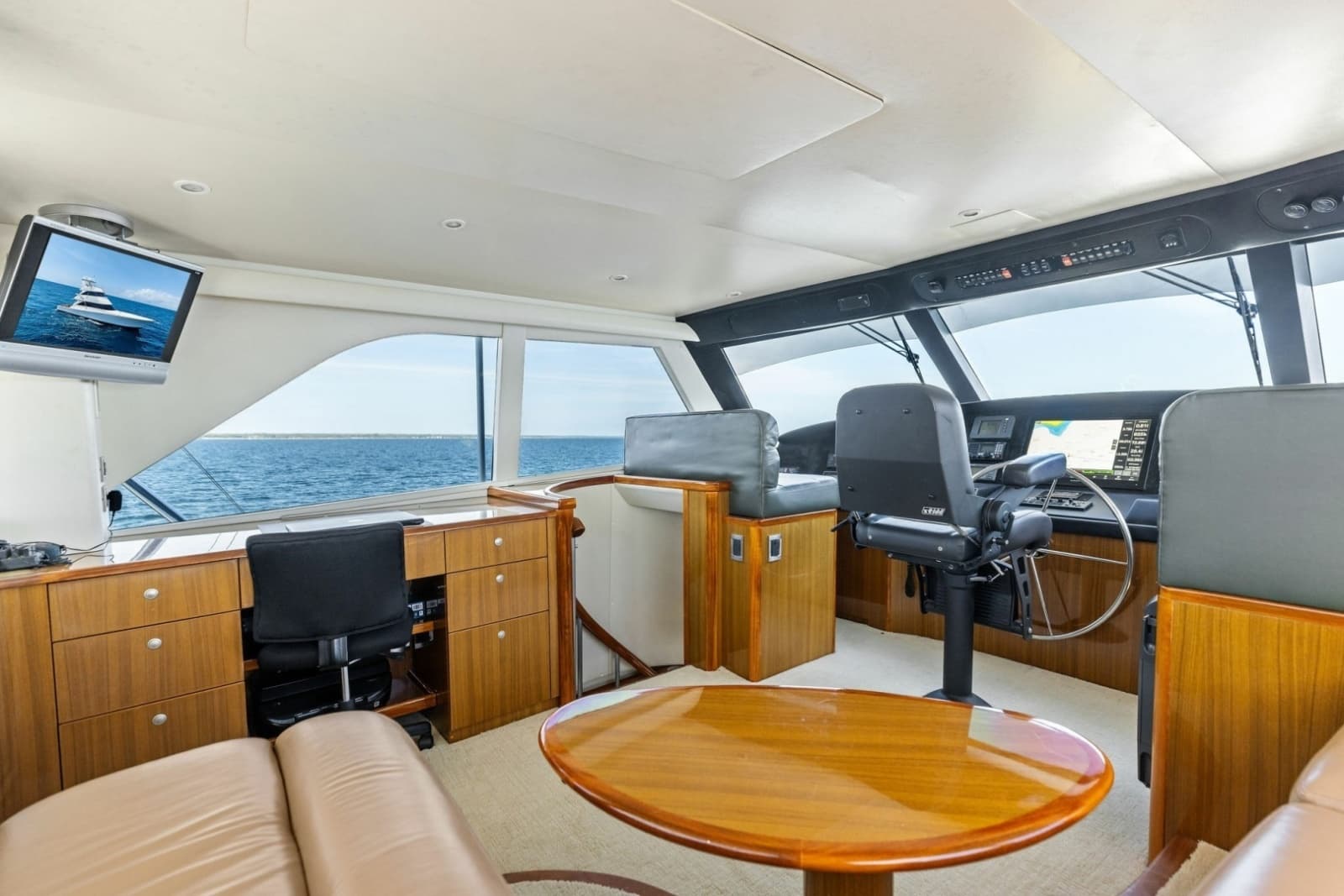 2008 Viking 68 Skybridge - Photo 37