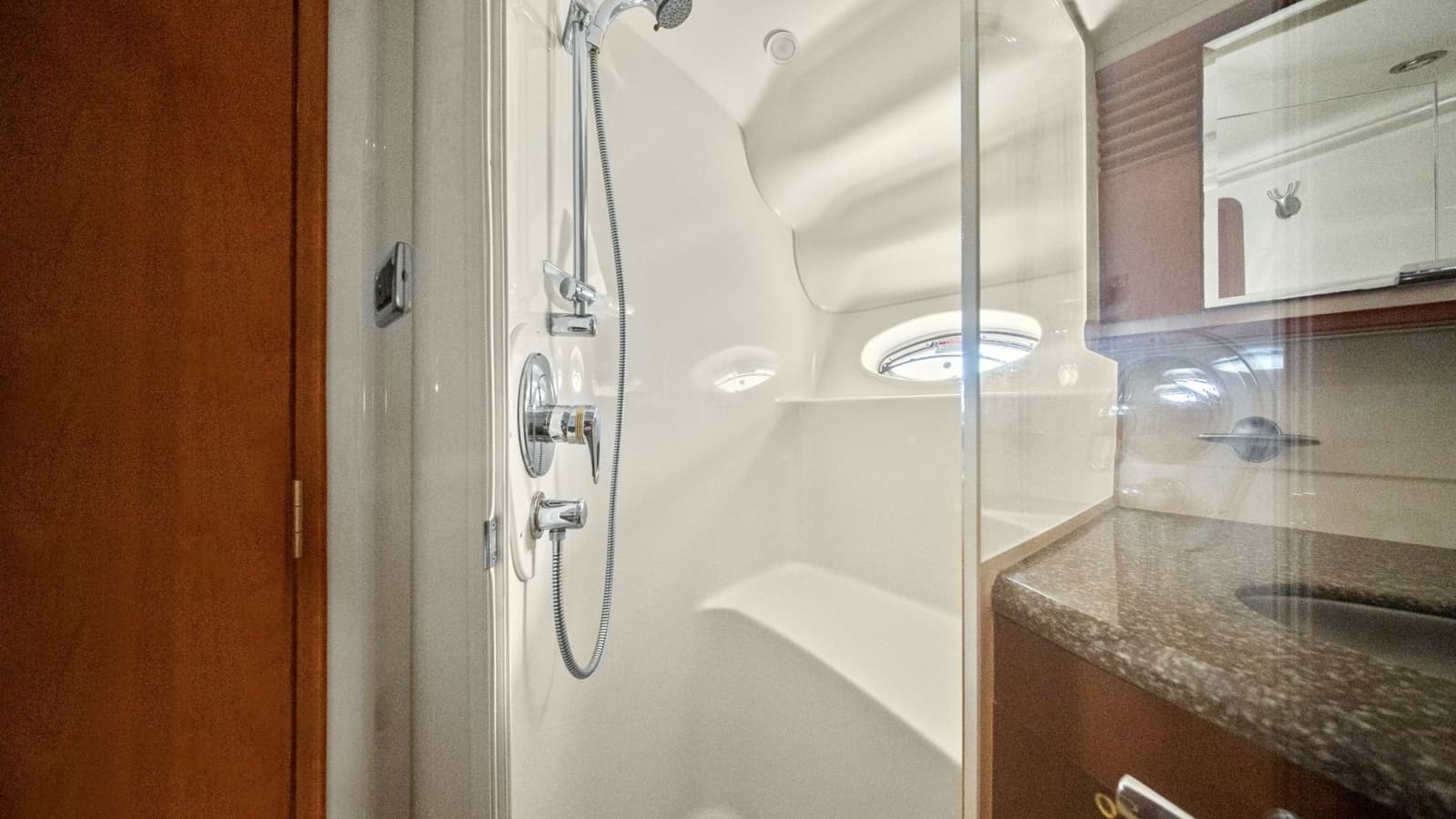 2005 Sea Ray Sundancer 500 - Photo 26