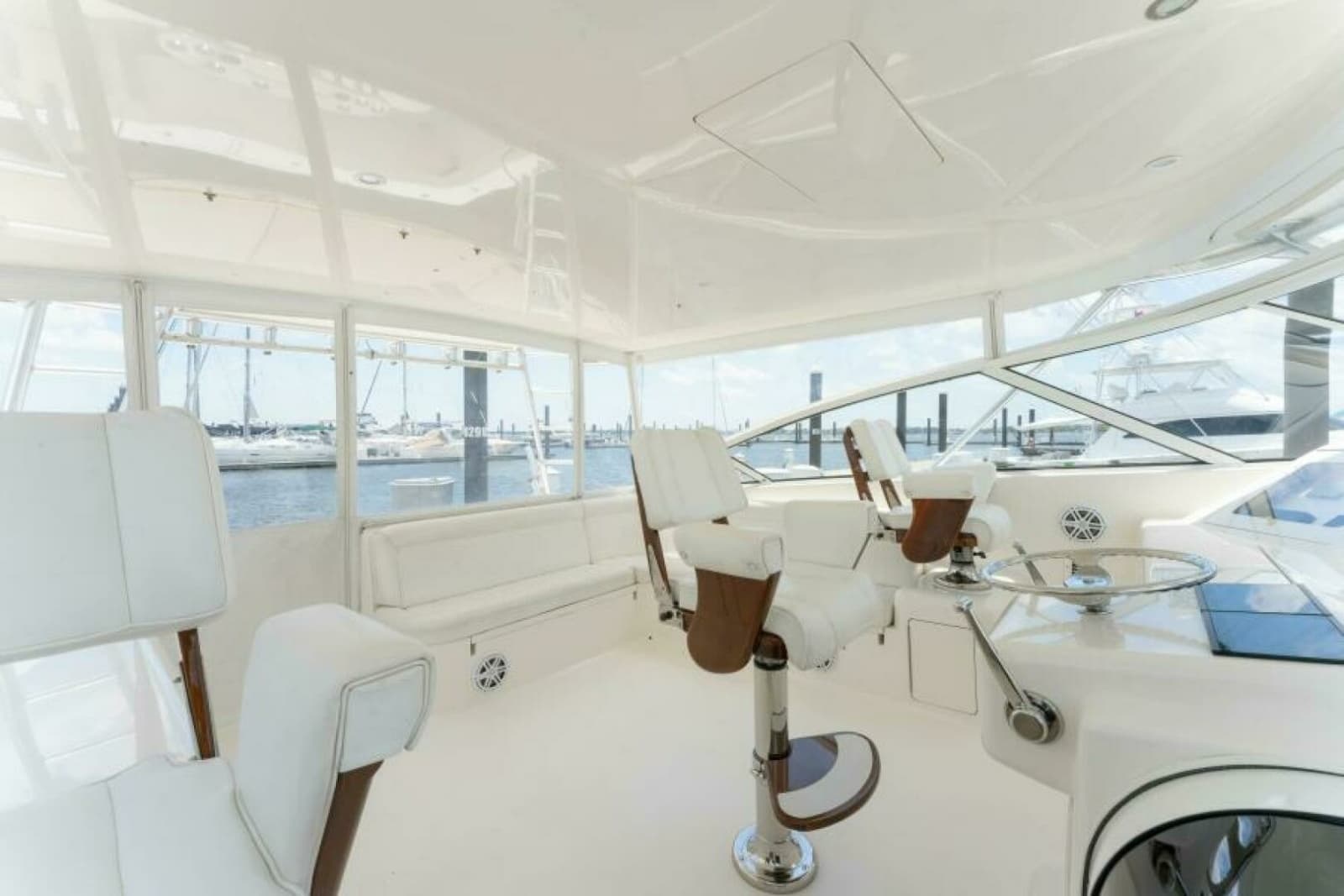 2009 Viking 45 Open - Photo 26