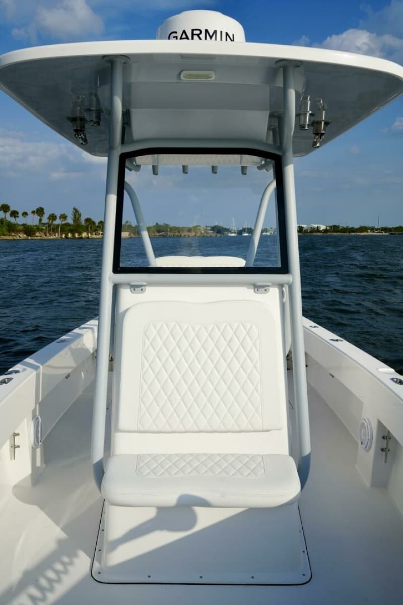 2024 Reef Runner Center Console - Photo 14