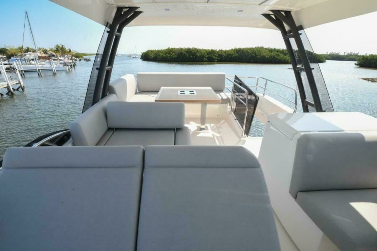 2023 Prestige 520 Flybridge - Photo 22