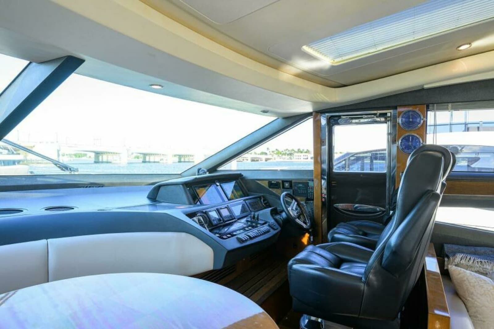 2013 Princess V72 Express Yacht - Photo 17