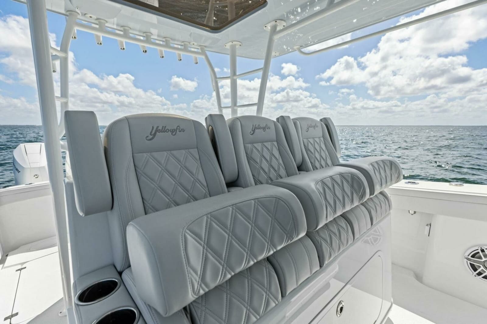 2024 Yellowfin 42 Offshore - Photo 13