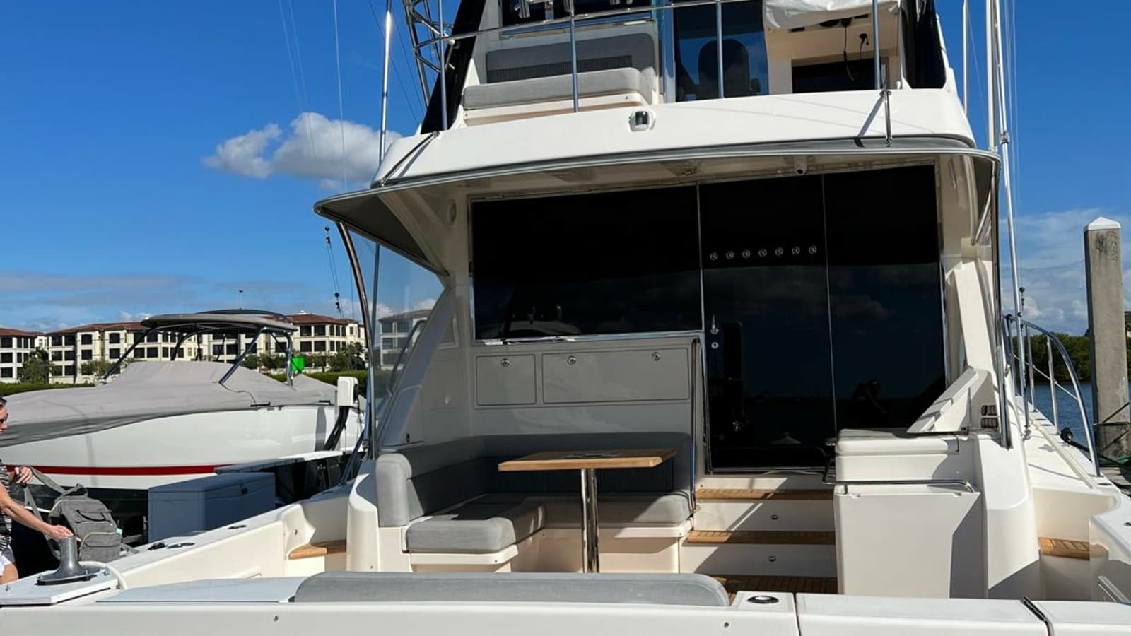 2021 Riviera 57 Enclosed Bridge - Photo 30