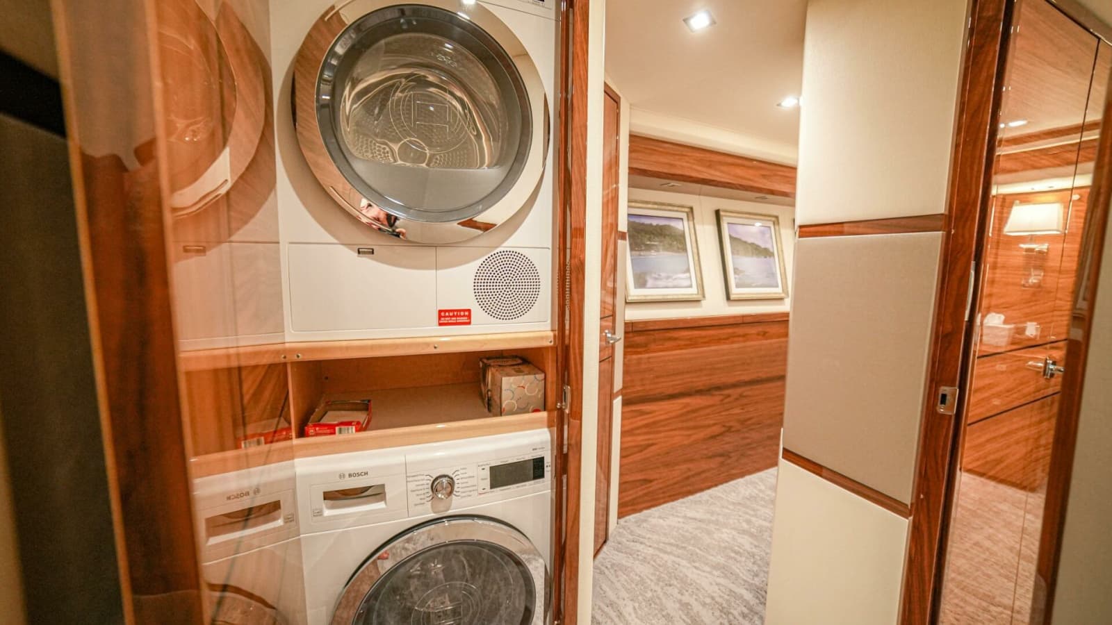 2023 Viking 72 Convertible - Photo 75