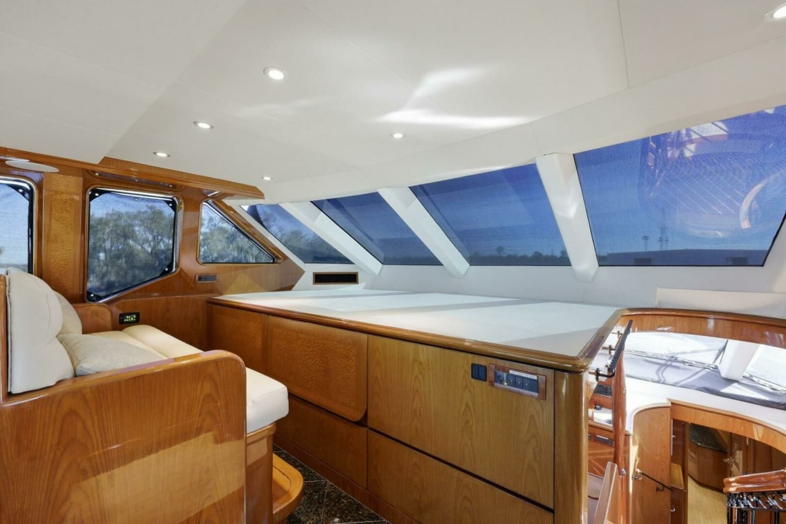 2008 Cheoy Lee 95 Motor Yacht - Photo 28