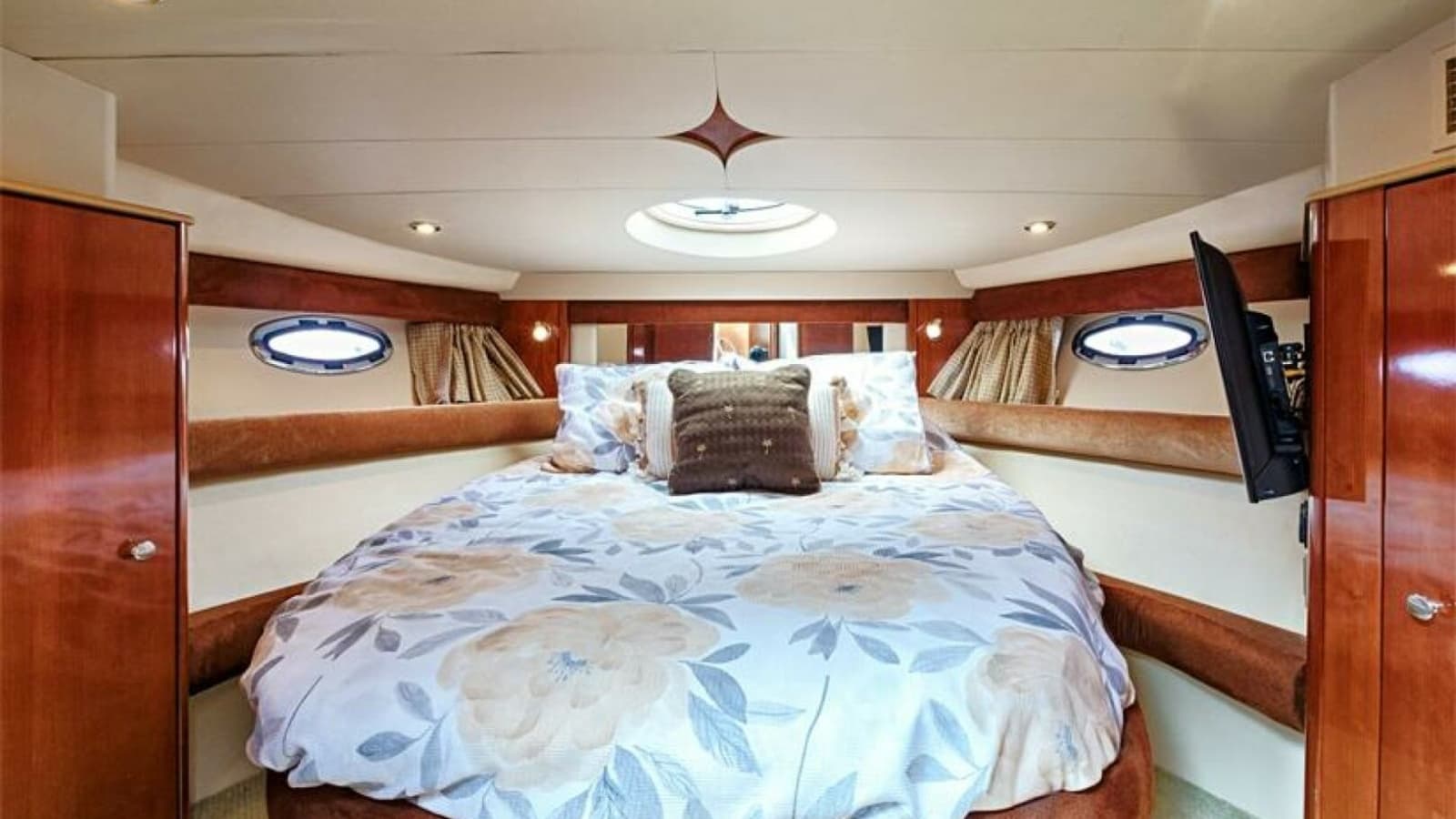 2006 Meridian 391 Sedan - Photo 15