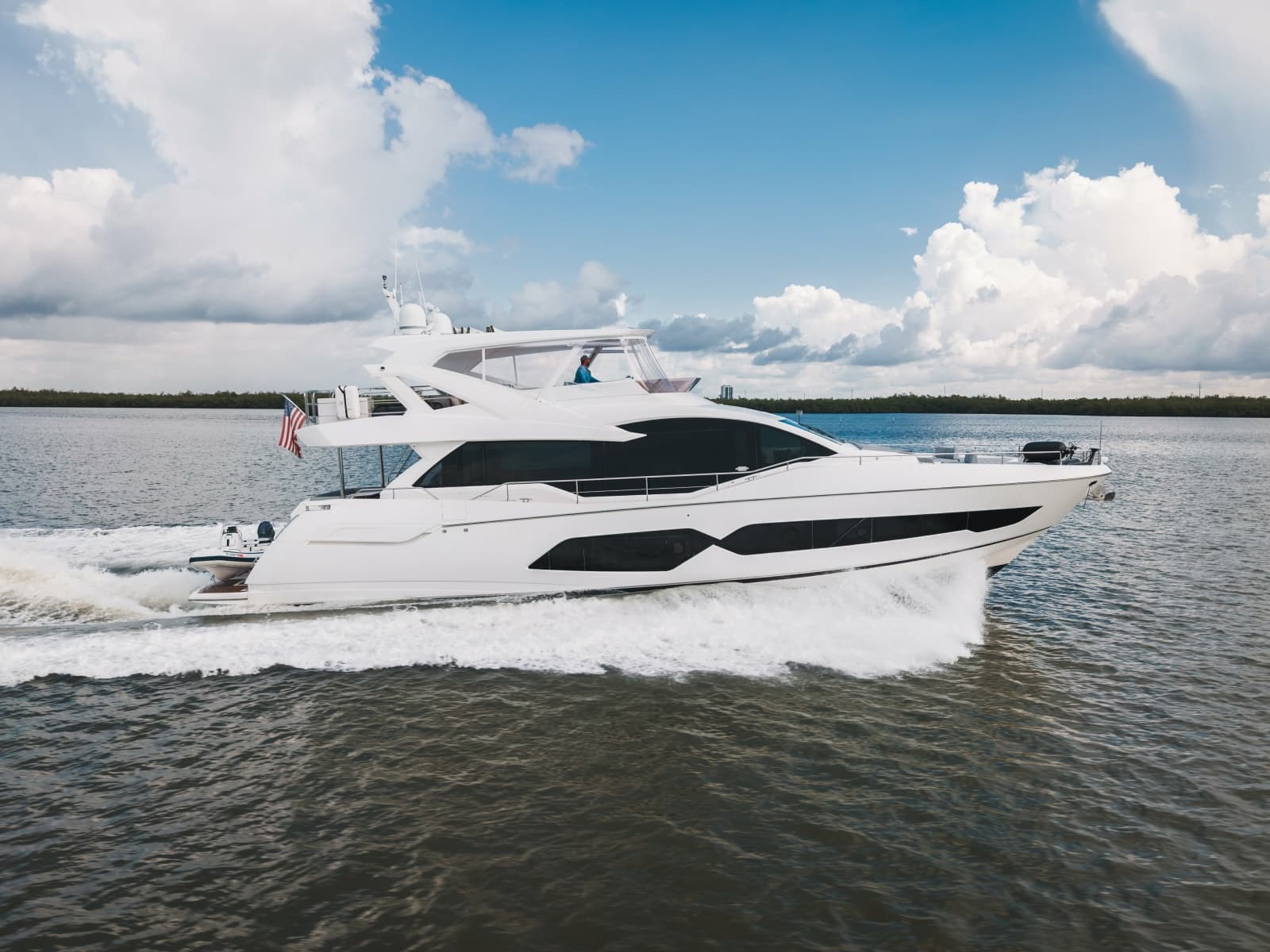 2019 Sunseeker 76 Flybridge - Photo 1