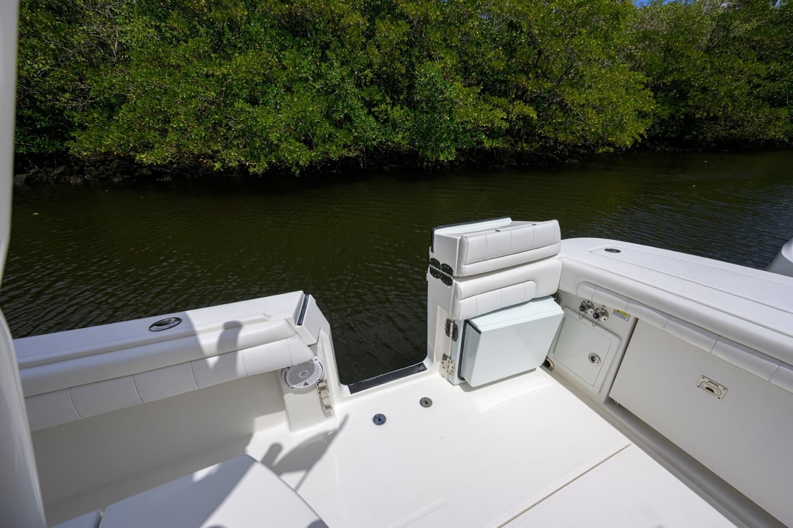 2019 Regulator 31 Center Console - Photo 44