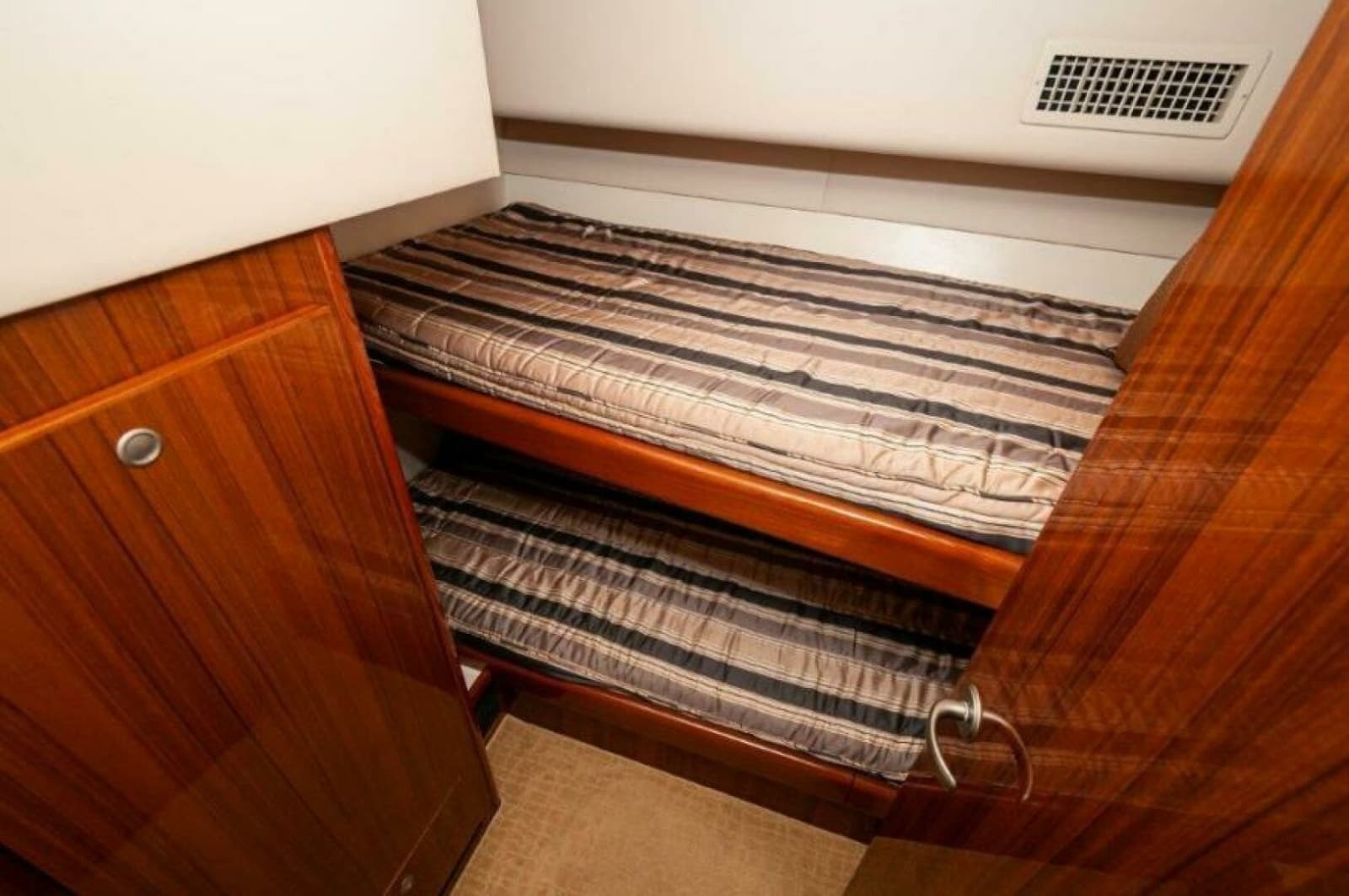 2012 Viking 42 Convertible - Photo 19