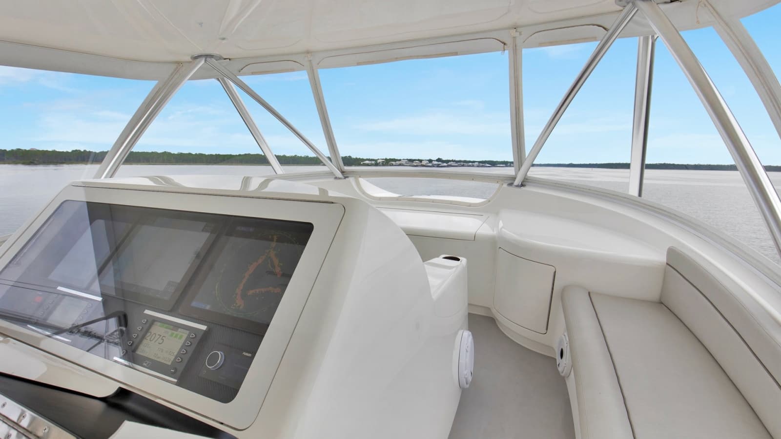 2020 Viking 68 Convertible - Photo 38
