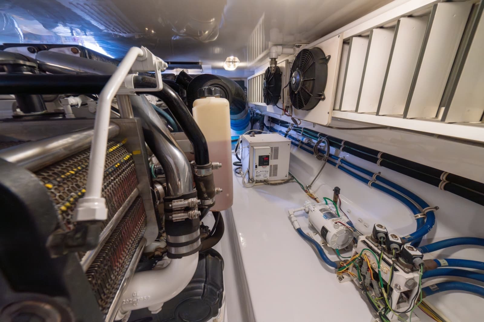 2012 Viking 60 Convertible - Photo 84
