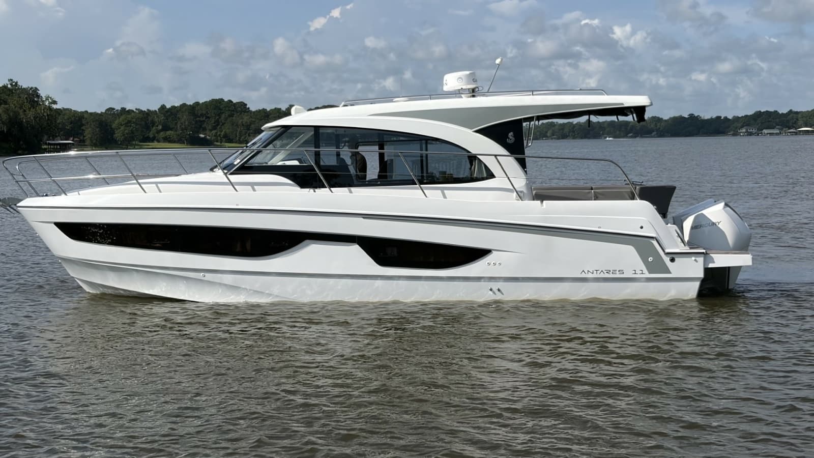 2022 Beneteau Antares 11 - Photo 31