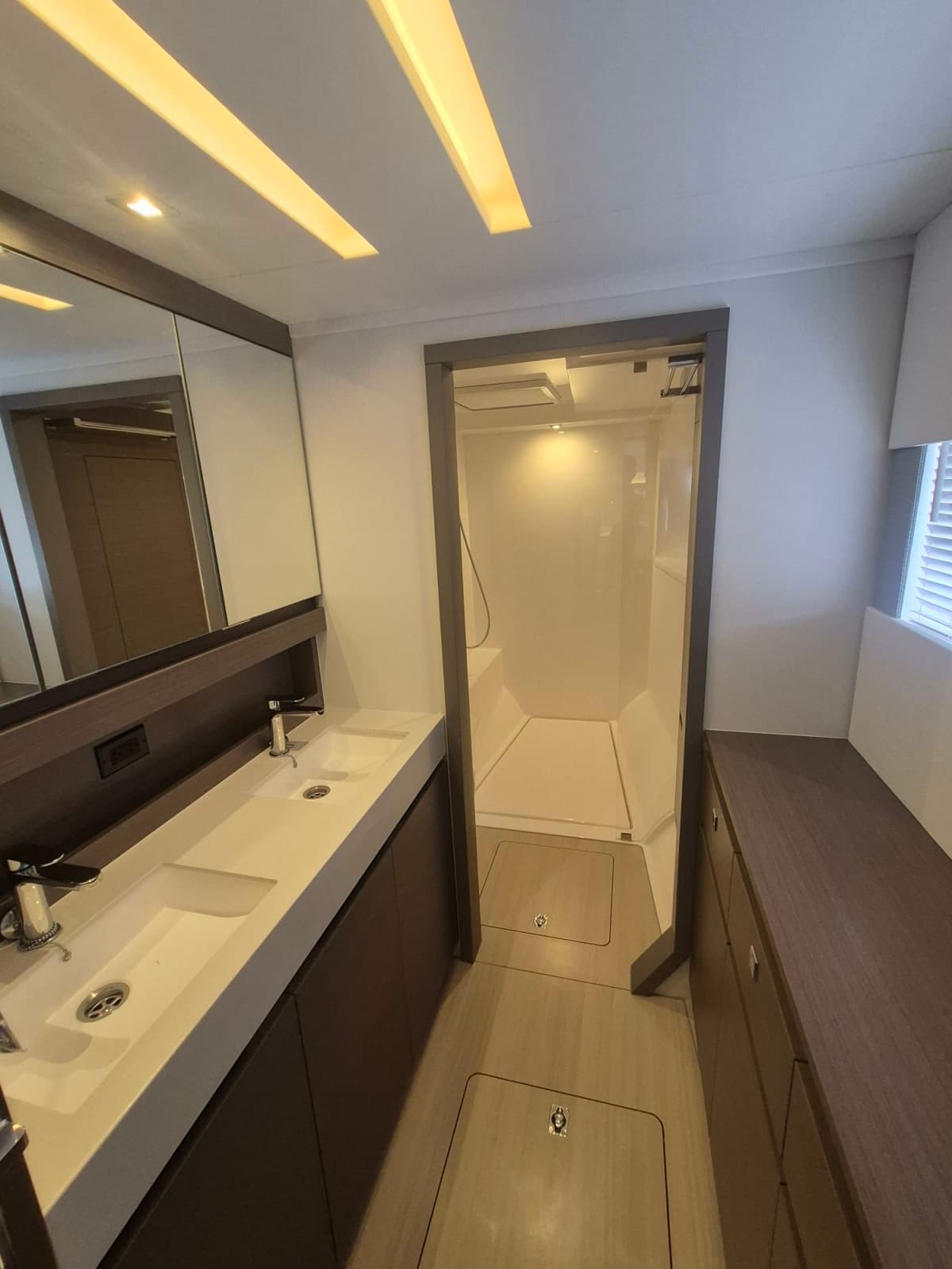 2023 Leopard 53 Powercat - Photo 34