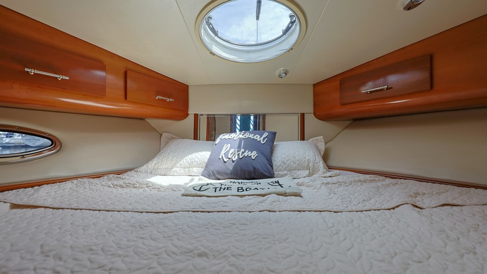 2006 Carver 396 Motor Yacht - Photo 23