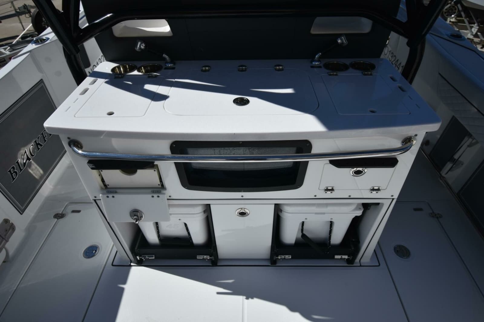 2021 Blackfin 332 - Photo 10