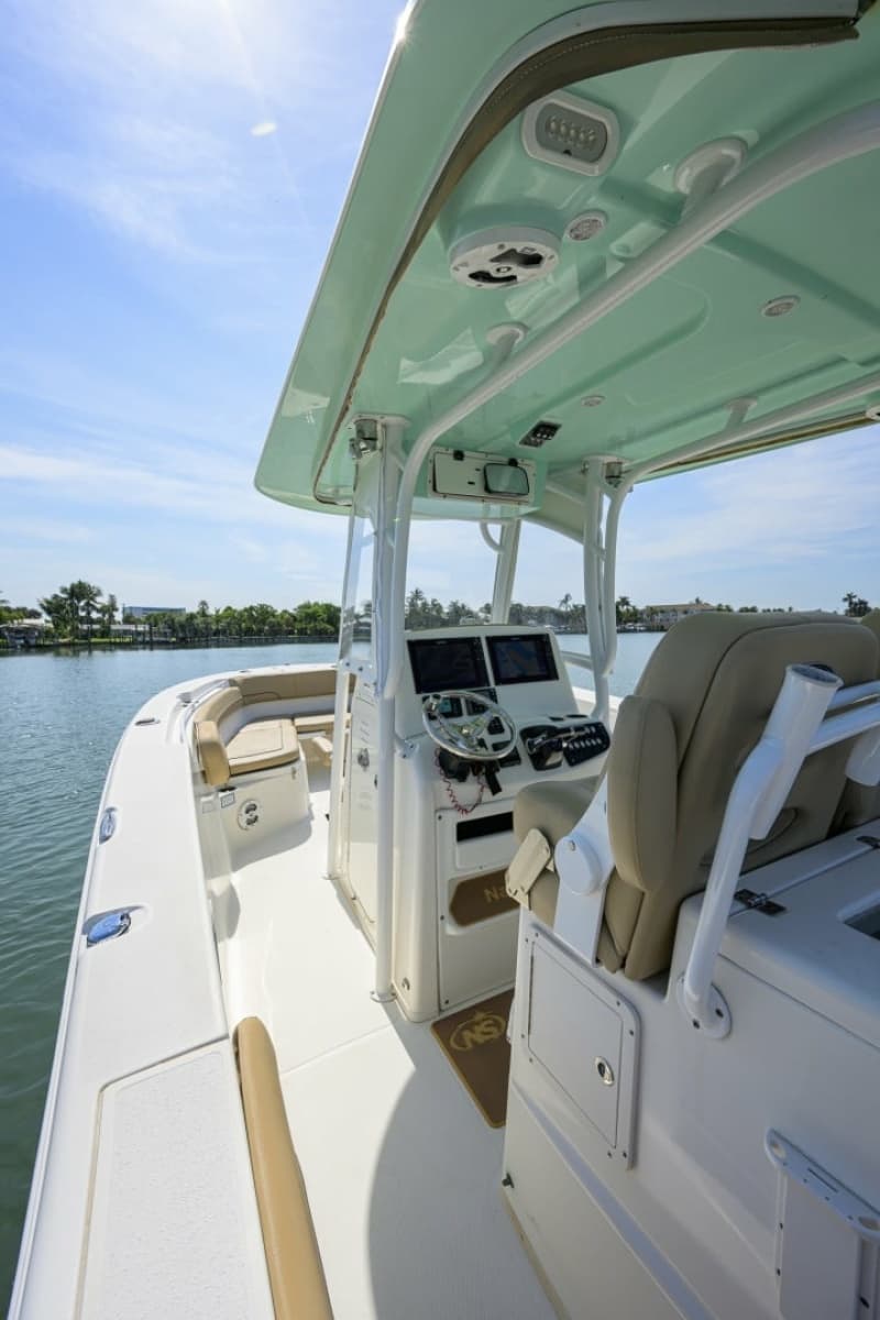 2019 NauticStar 28XS - Photo 15