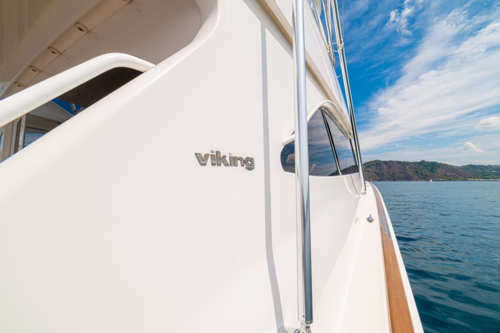 2012 Viking 60 Convertible - Photo 91