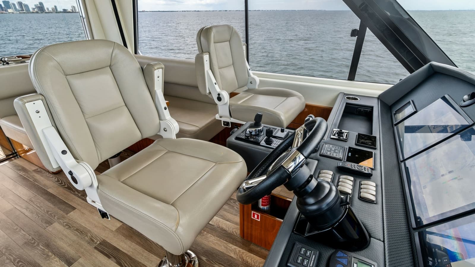 2021 Riviera 57 Enclosed Bridge - Photo 50