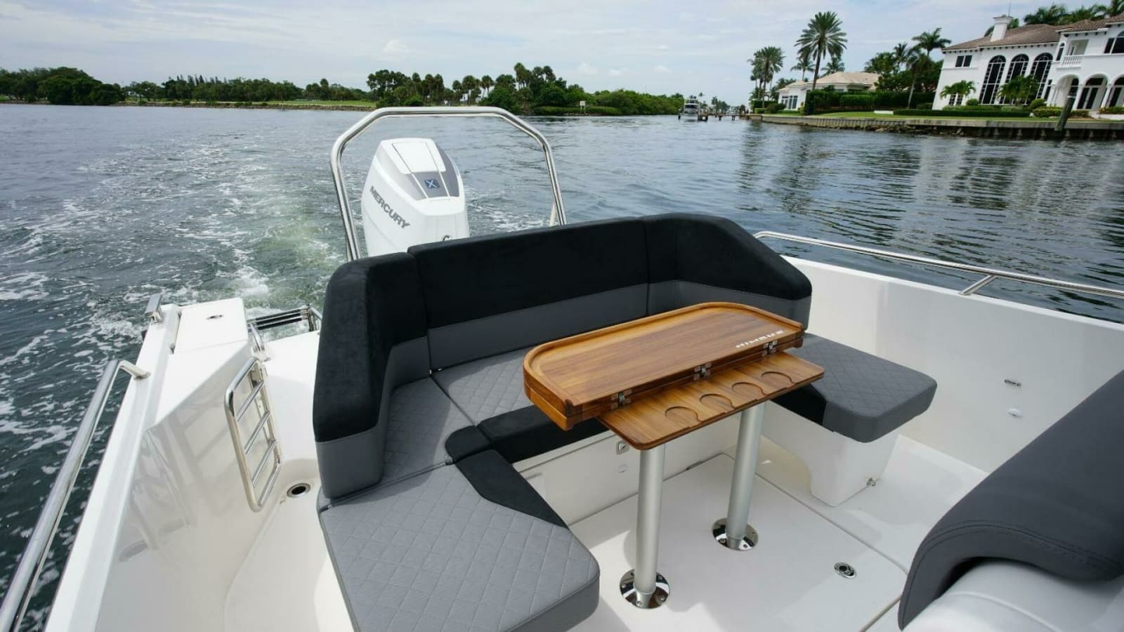 2024 Nimbus Tender 9 - Photo 16
