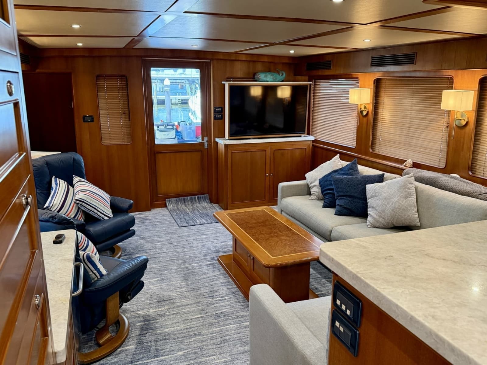 2012 Alaskan 70 Motor Yacht - Photo 31