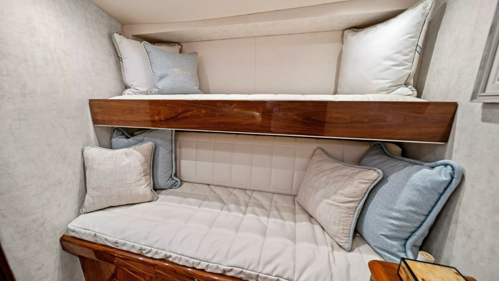 2021 Viking 46 Billfish - Photo 129
