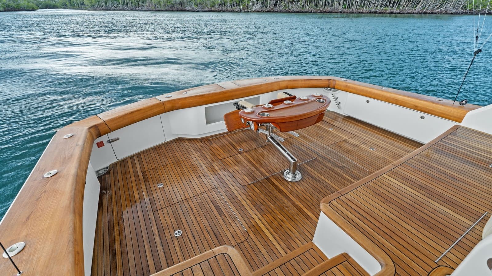 2016 Viking 80 Enclosed Bridge - Photo 107