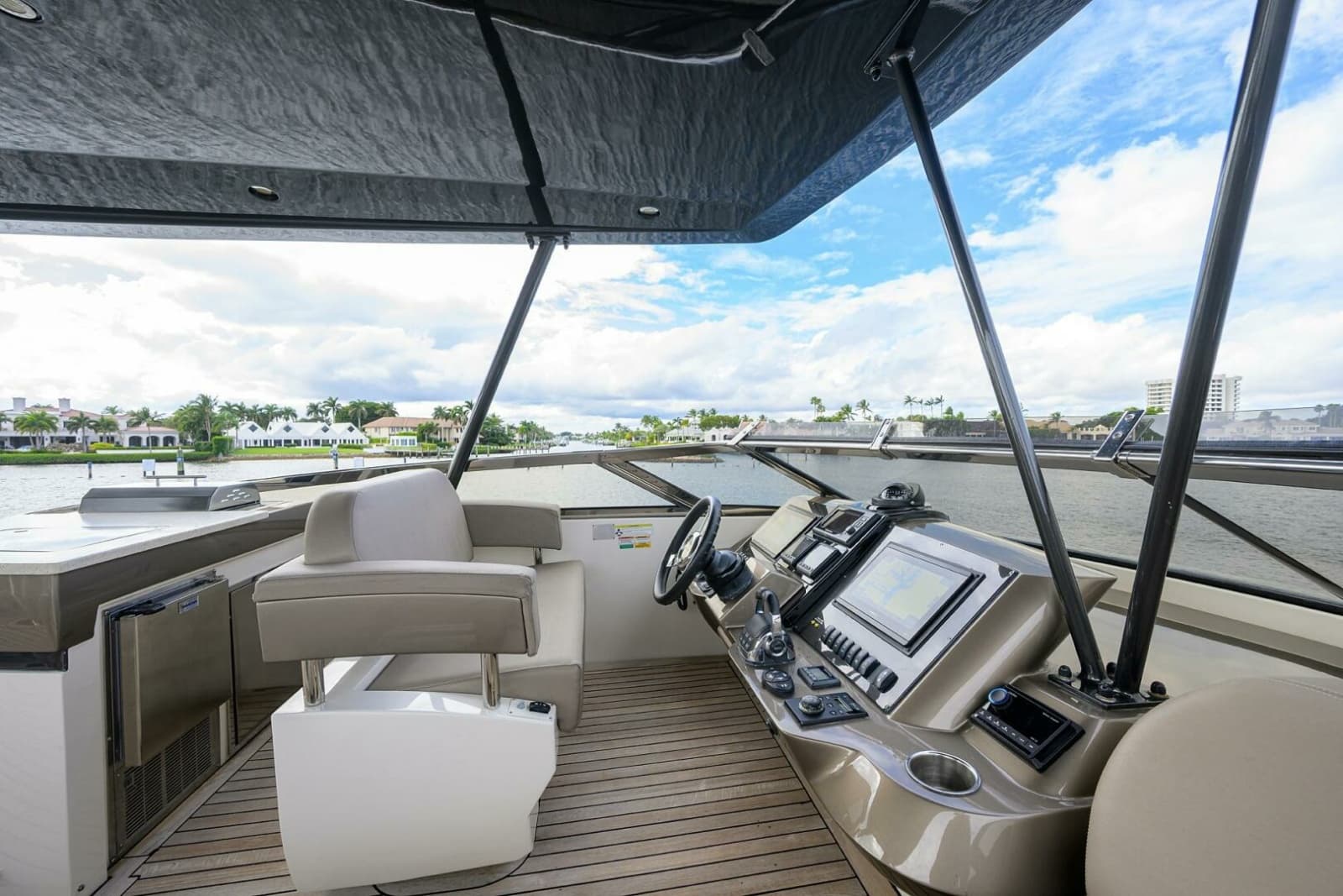 2016 Marquis 660 Sport Yacht - Photo 31