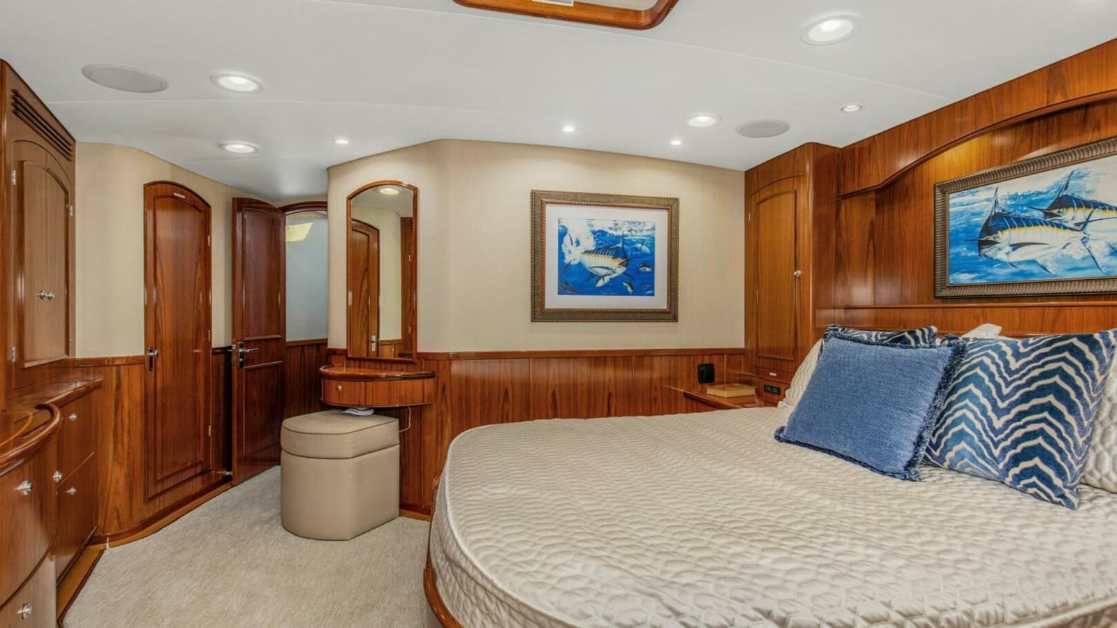 2005 Whiticar 76 Enclosed Bridge - Photo 21
