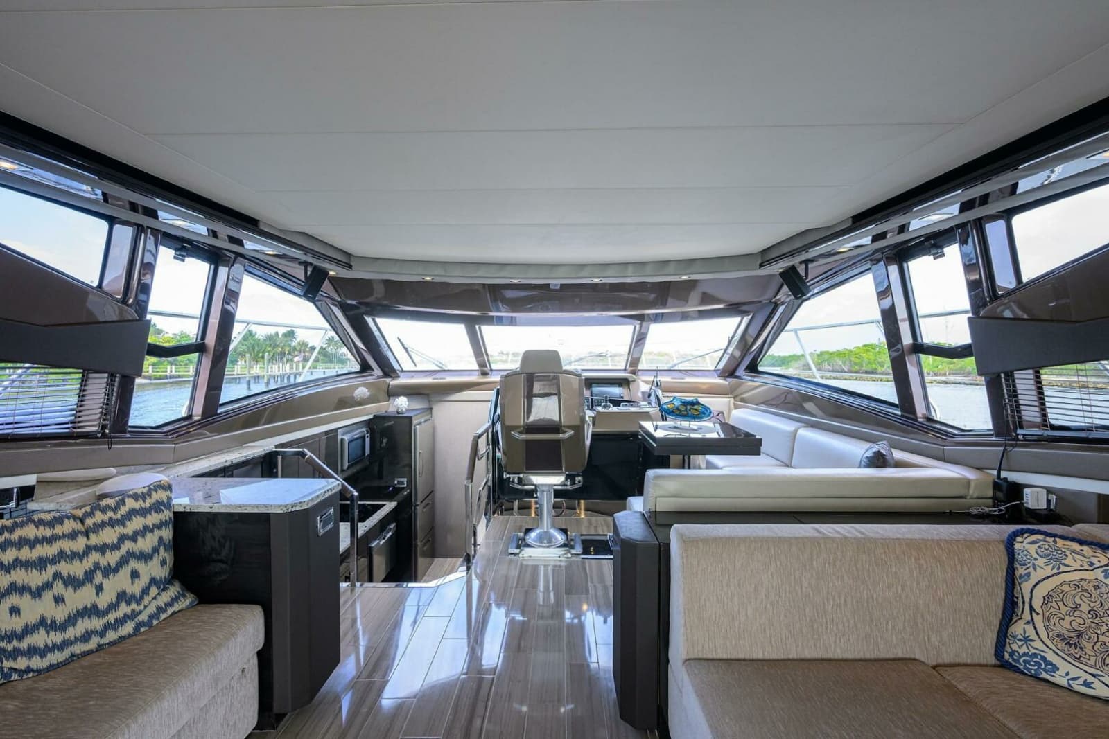 2016 Marquis 660 Sport Yacht - Photo 23