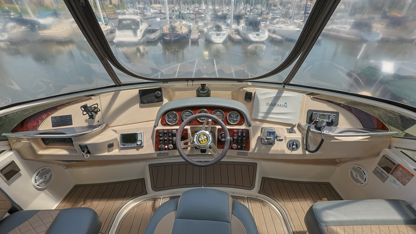 2006 Carver 396 Motor Yacht - Photo 5