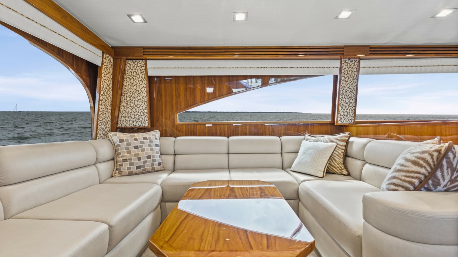 2017 Viking 72 Enclosed Bridge - Photo 14