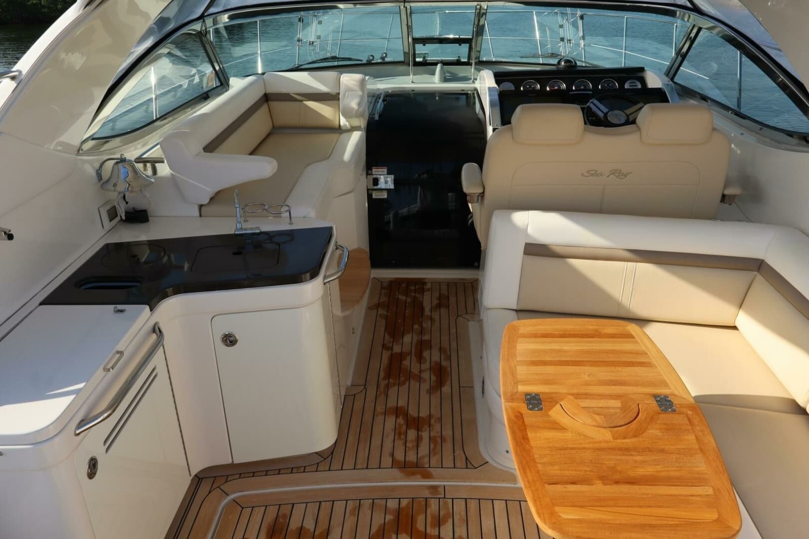2015 Sea Ray 410 Sundancer - Photo 75