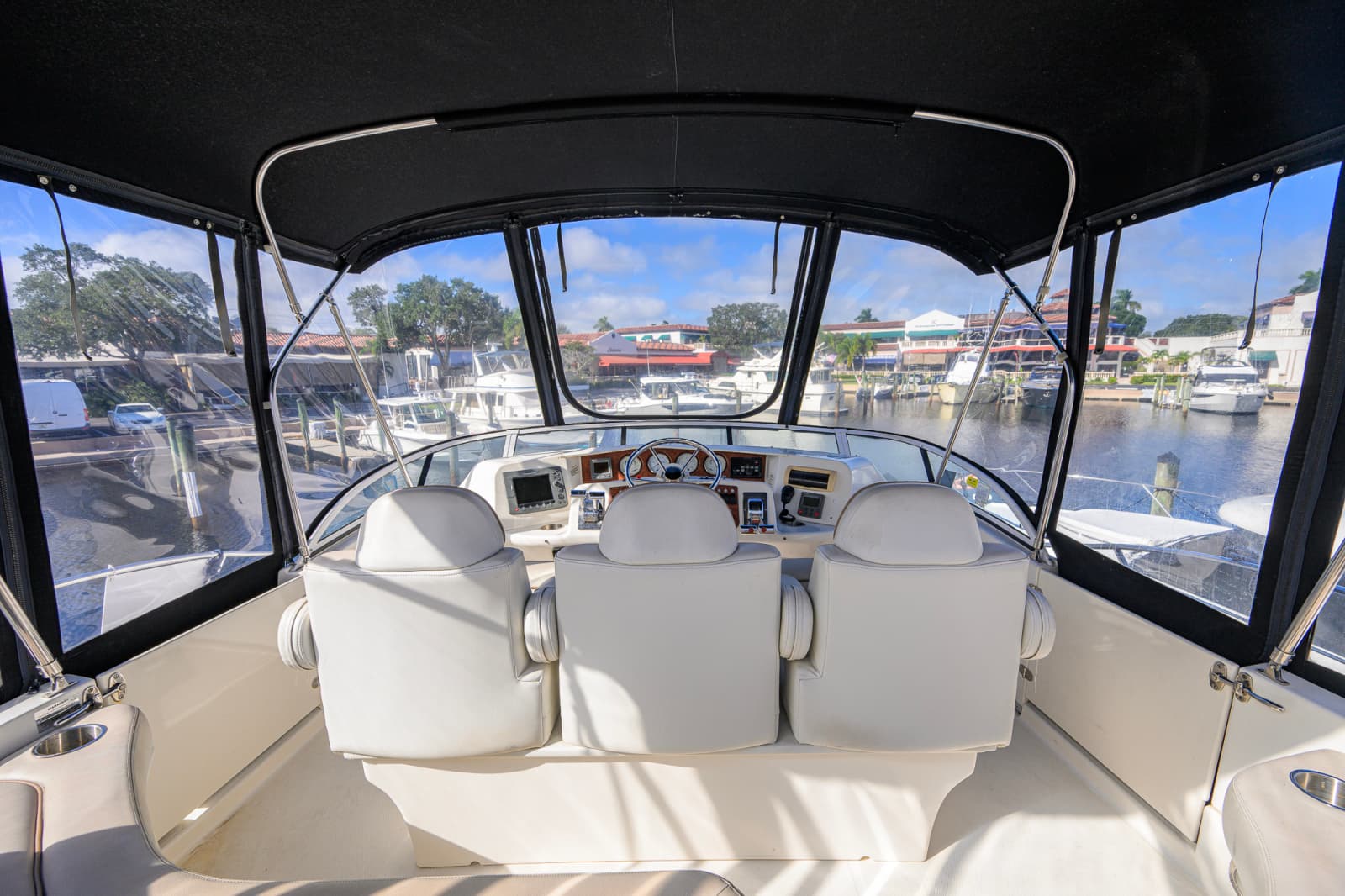 2005 Silverton 39 Motor Yacht - Photo 8