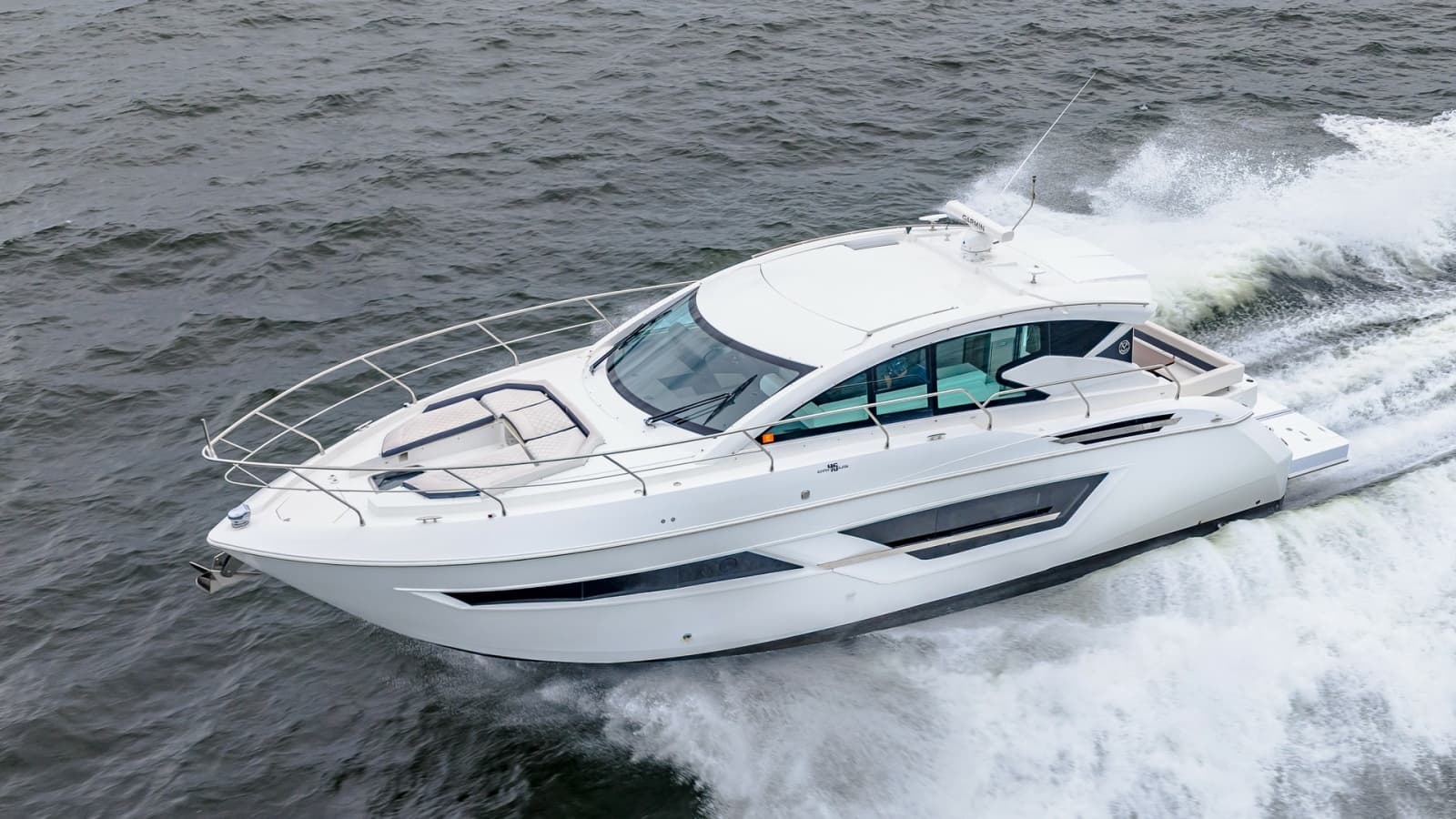 2019 Cruisers Yachts Cantius 46 - Photo 103