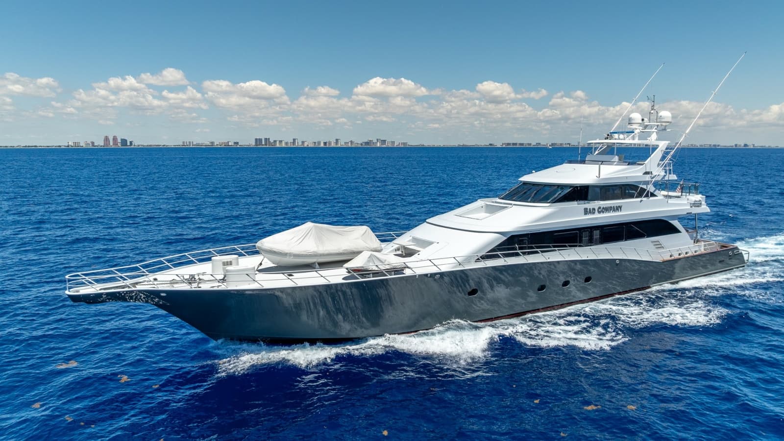 1998 Trinity Yachts 144  - Photo 2