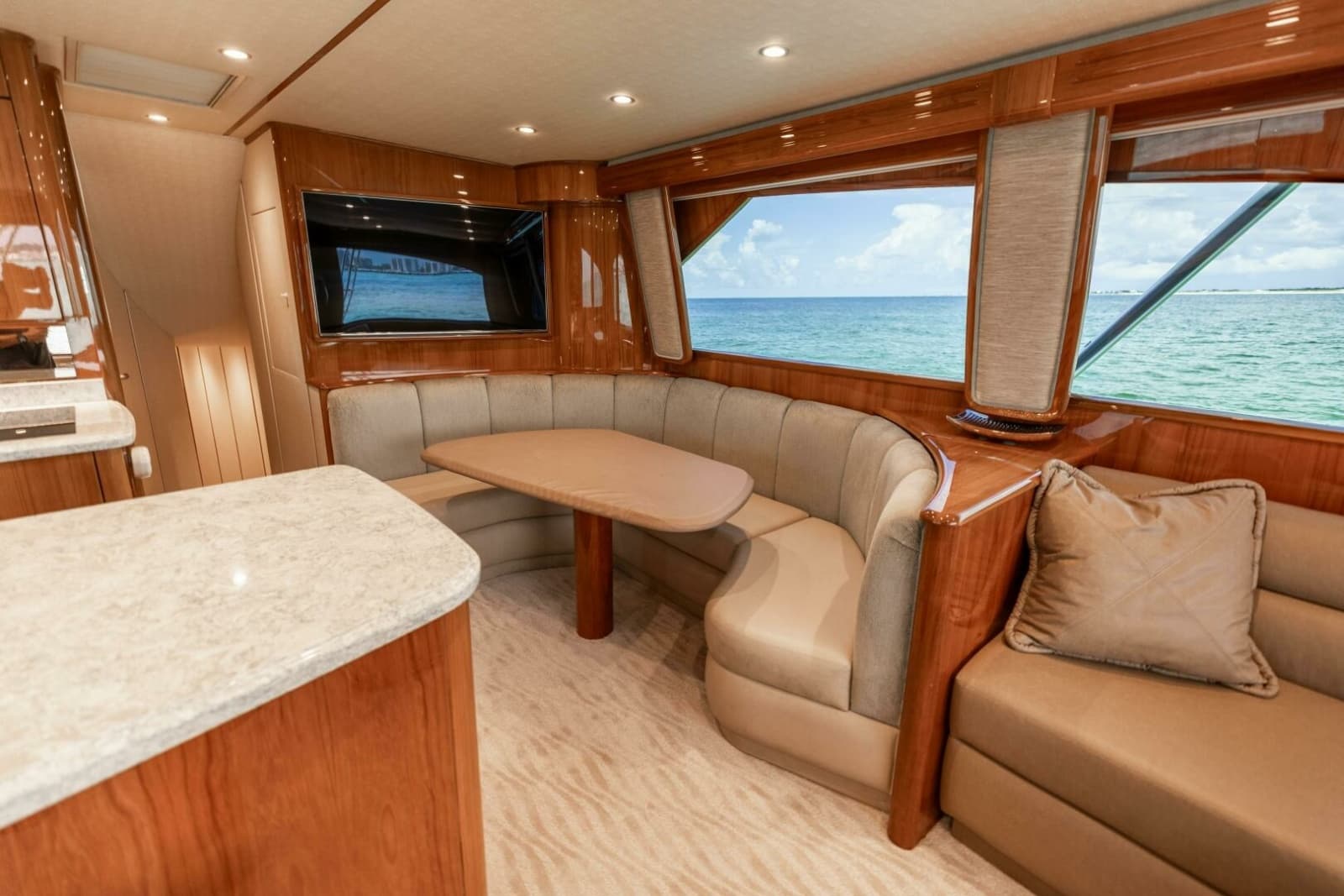 2017 Viking 66 Convertible - Photo 10