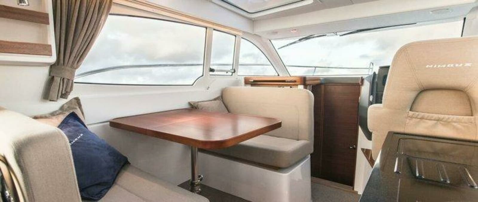 2026 Nimbus 305 Coupé - Photo 12