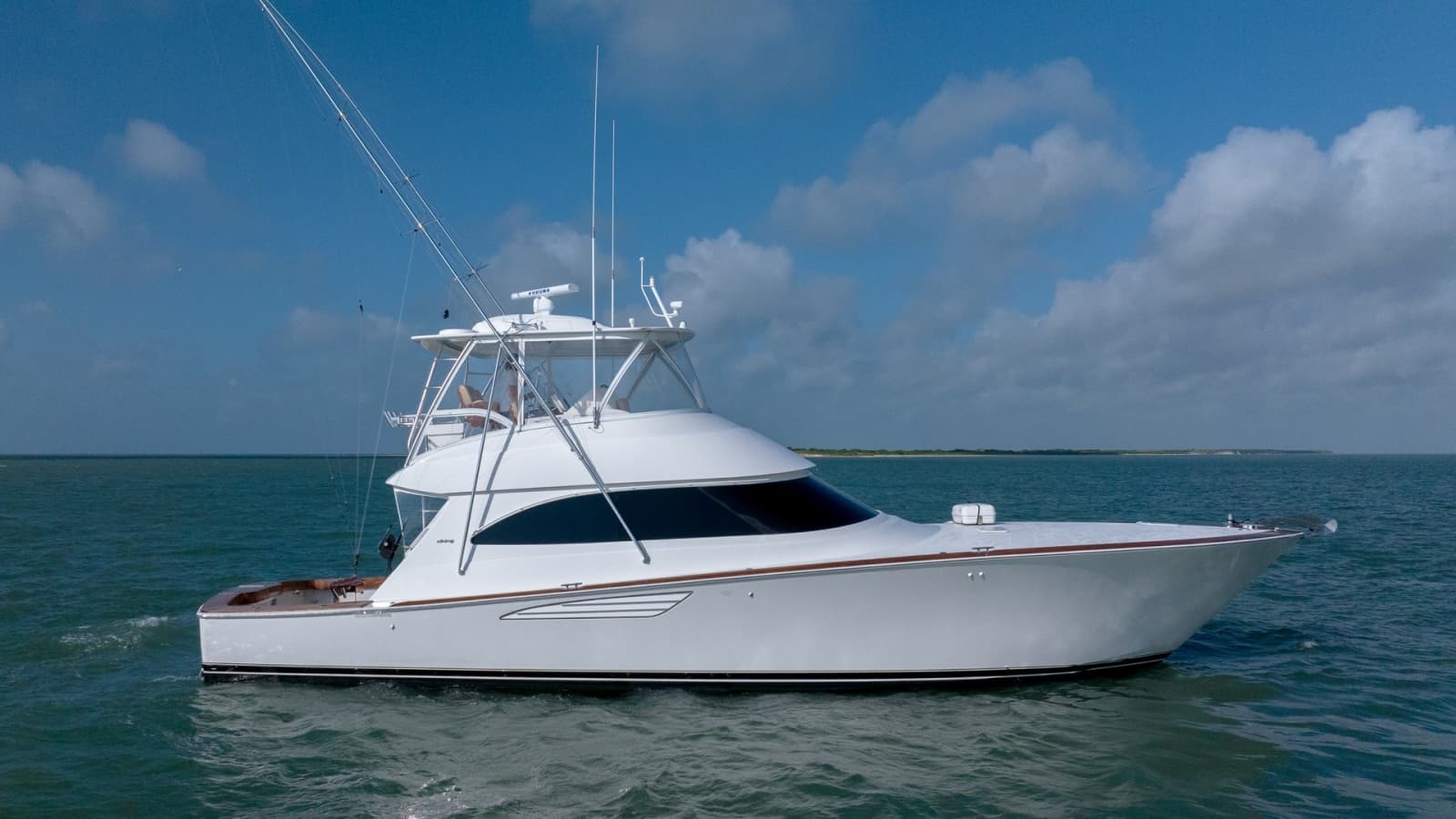 2017 Viking 55 Convertible - Photo 58