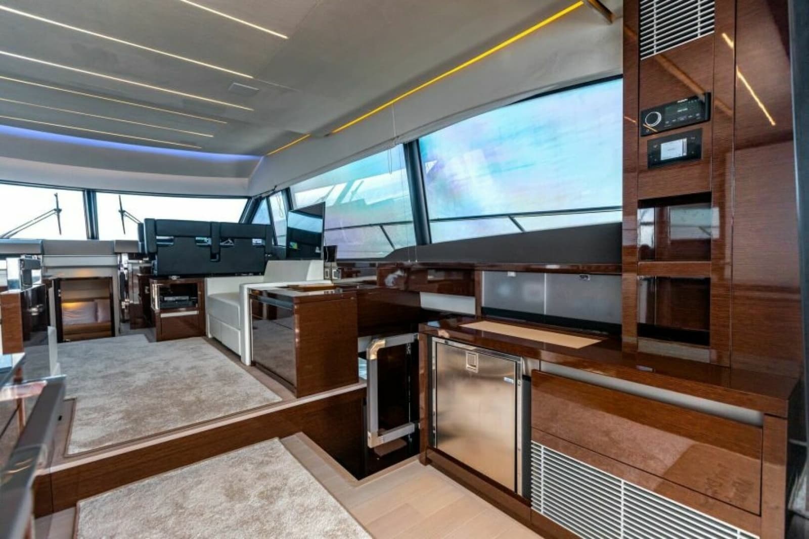 2020 Prestige 630 Flybridge - Photo 7