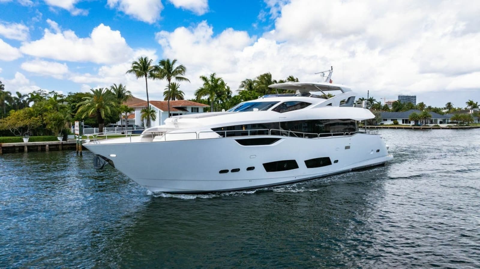 2019 Sunseeker 95 Motor Yacht - Photo 1