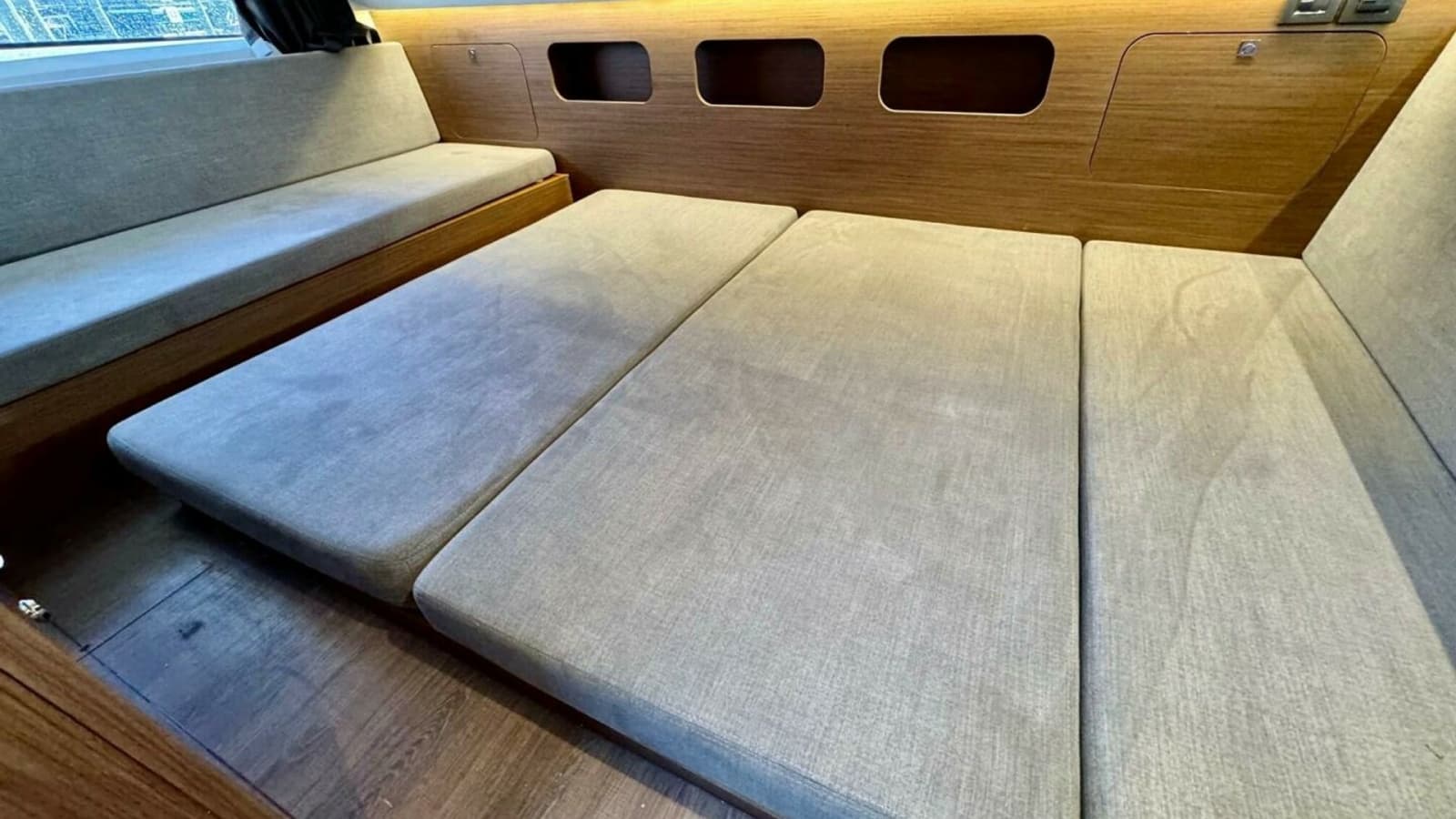 2022 Beneteau Antares 11 - Photo 9