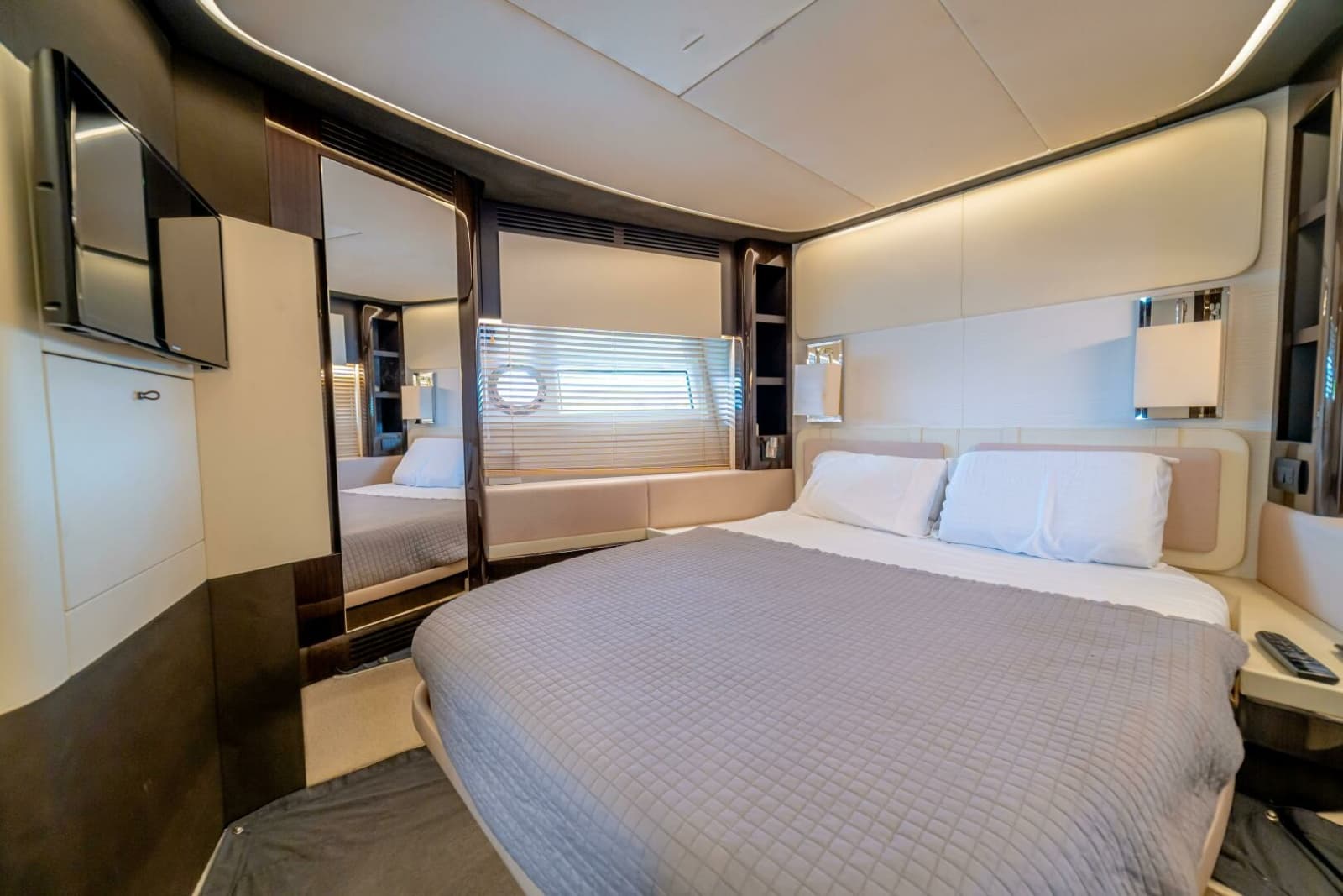 2017 Azimut 77S - Photo 70