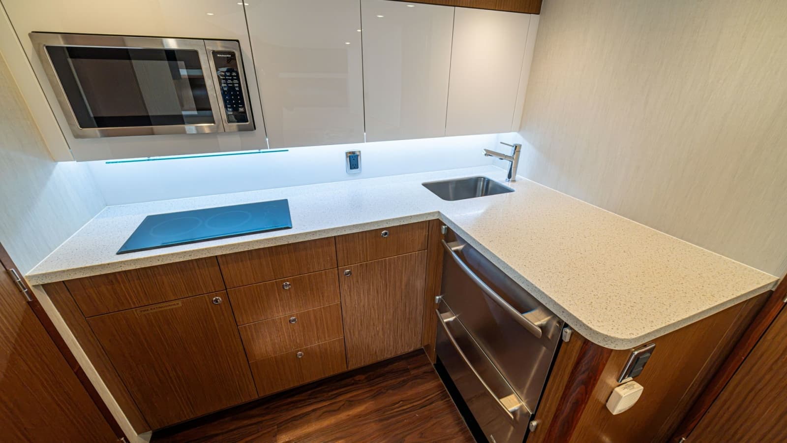 2020 Cabo 40 Express - Photo 7