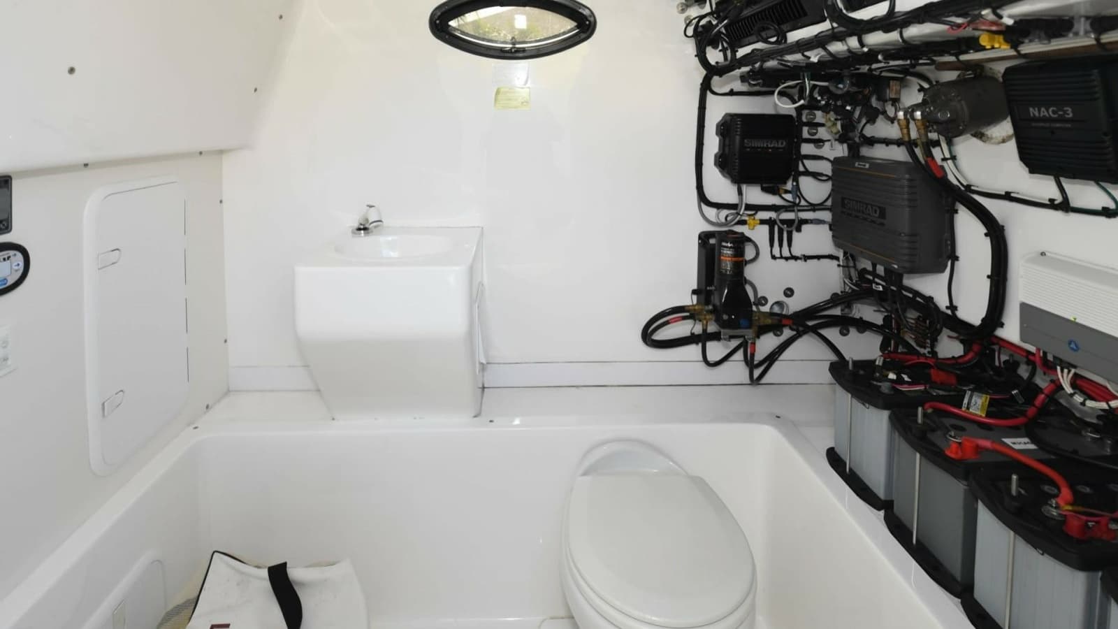 2019 Ocean Master 336 Center Console - Photo 23
