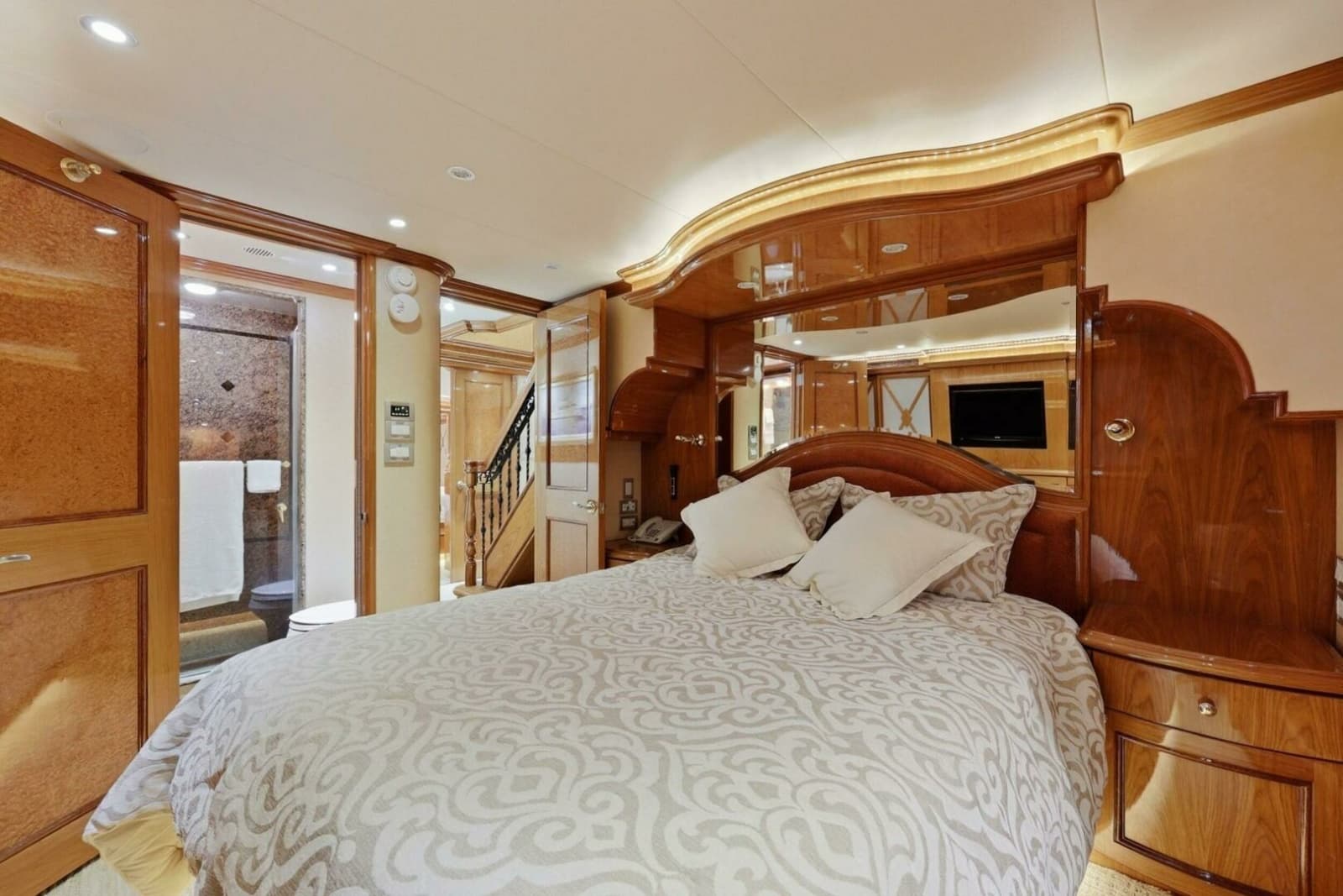 2008 Cheoy Lee 95 Motor Yacht - Photo 57